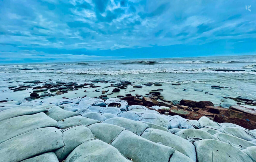 কুয়াকাটা সমুদ্র সৈকত, পটুয়াখালী - কুহুডাক