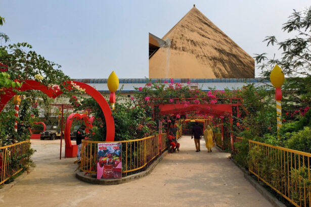 রাজমনি পিরামিড, নারায়ণগঞ্জ - কুহুডাক